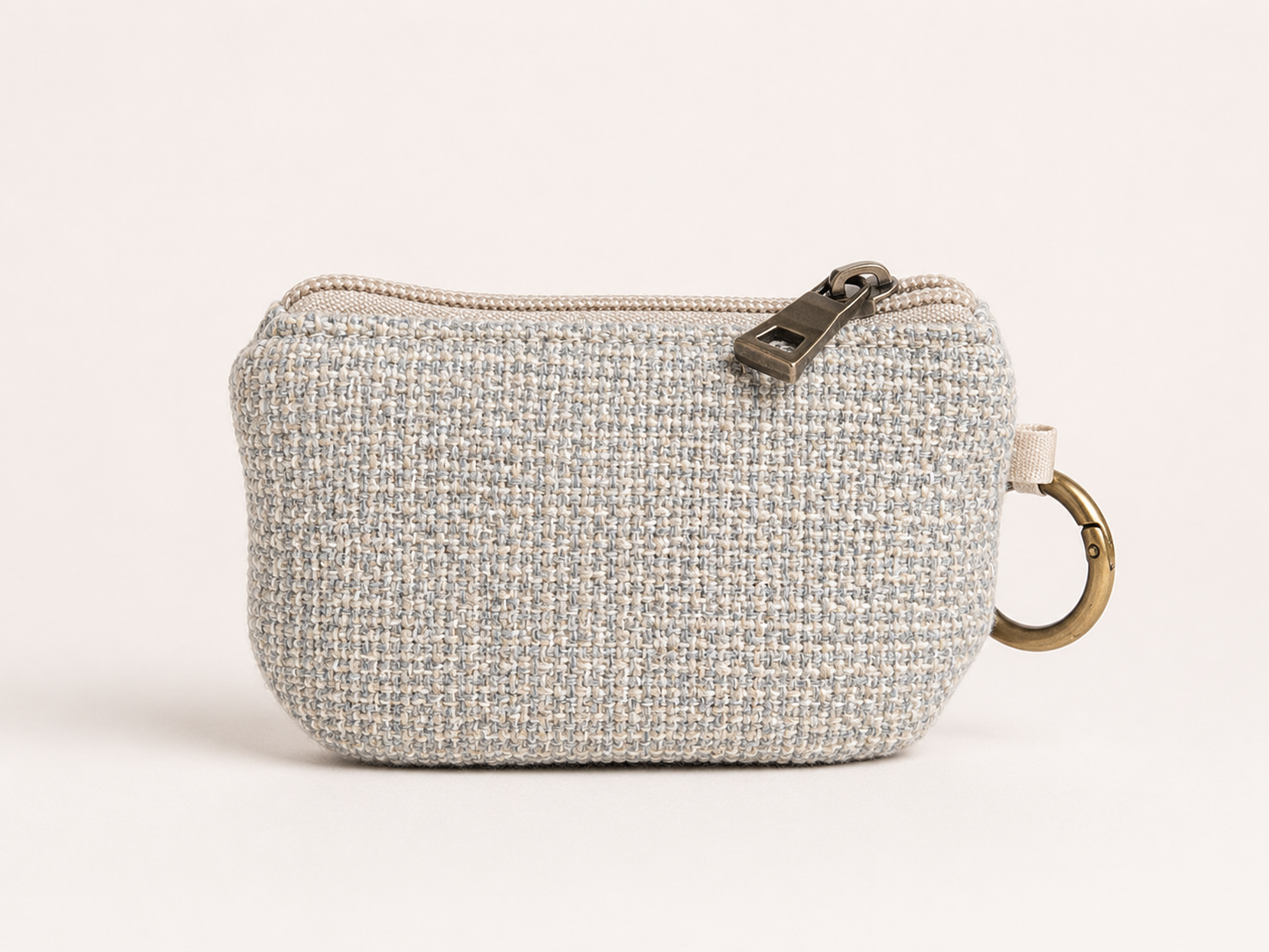 The Mini Essence pouch